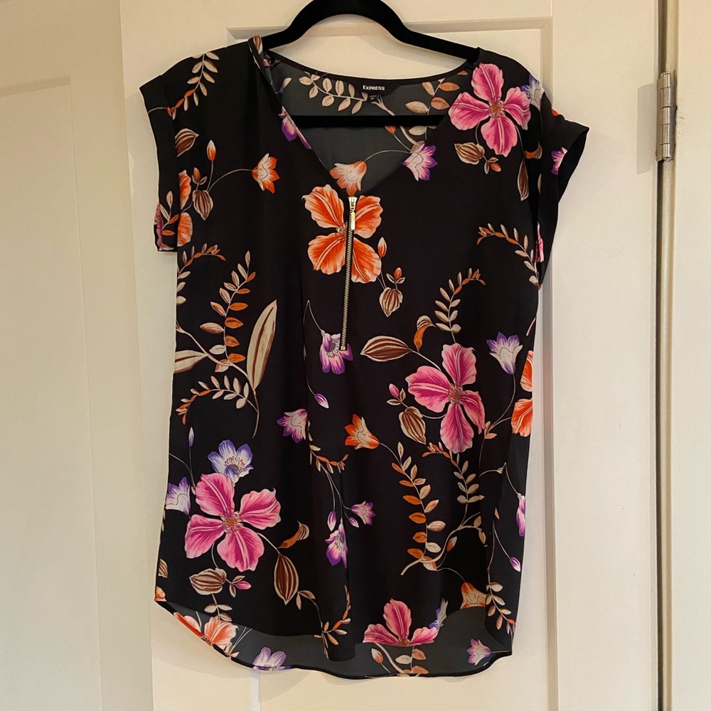 Vibrant Floral Blouse Express Size M